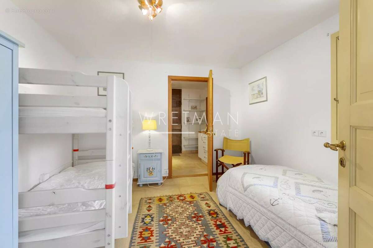 Maison à TOURRETTES-SUR-LOUP