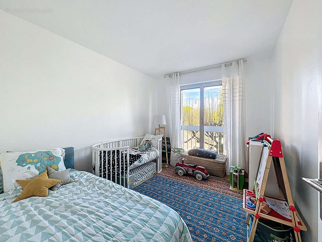 Appartement à SURESNES