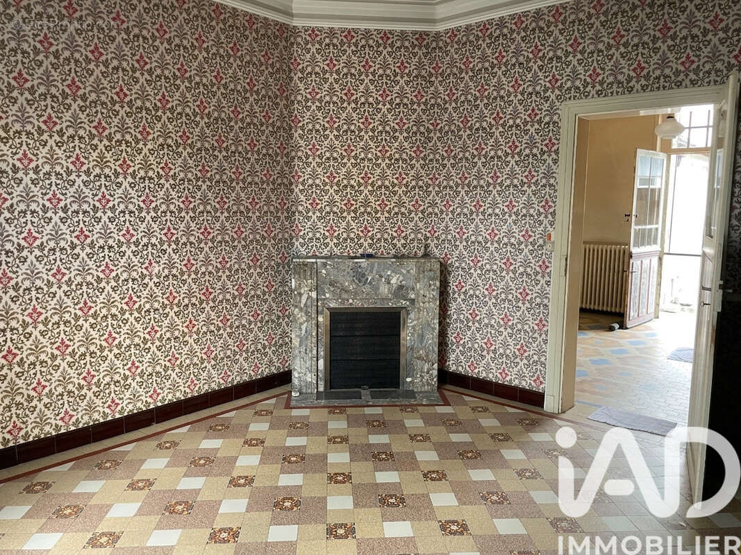 Maison 136 m² à Chateau-La-Valliere  - photo 5