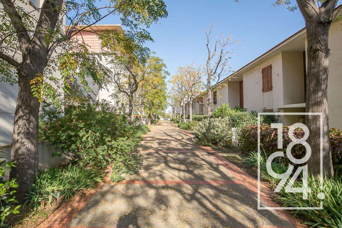 Appartement à MARSEILLE-8E