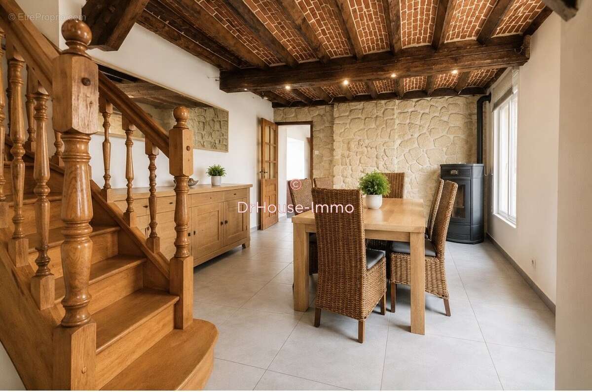 Maison à VIEUX-CONDE