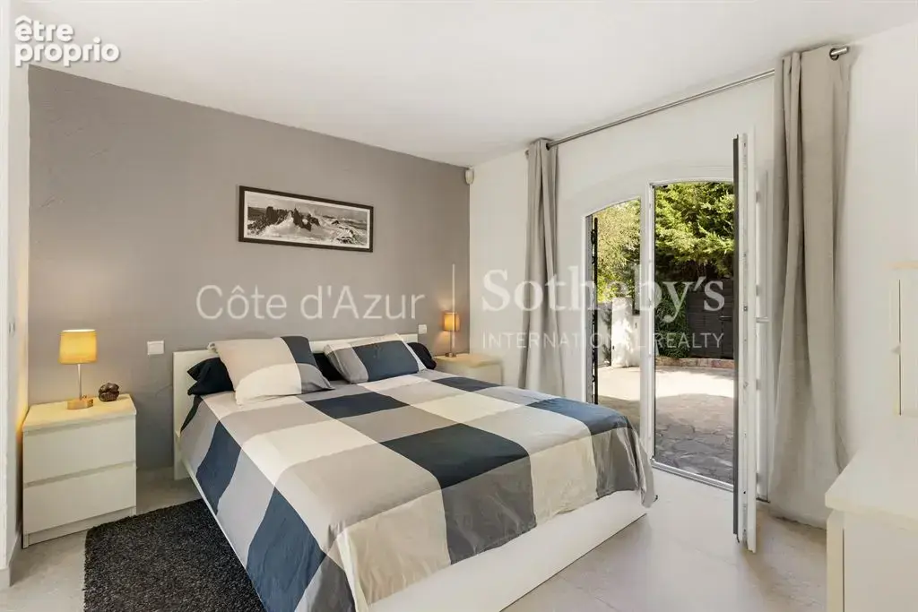 Villa de 184 m² avec piscine et jardin à Mougins, proche du village à pied - photo 16