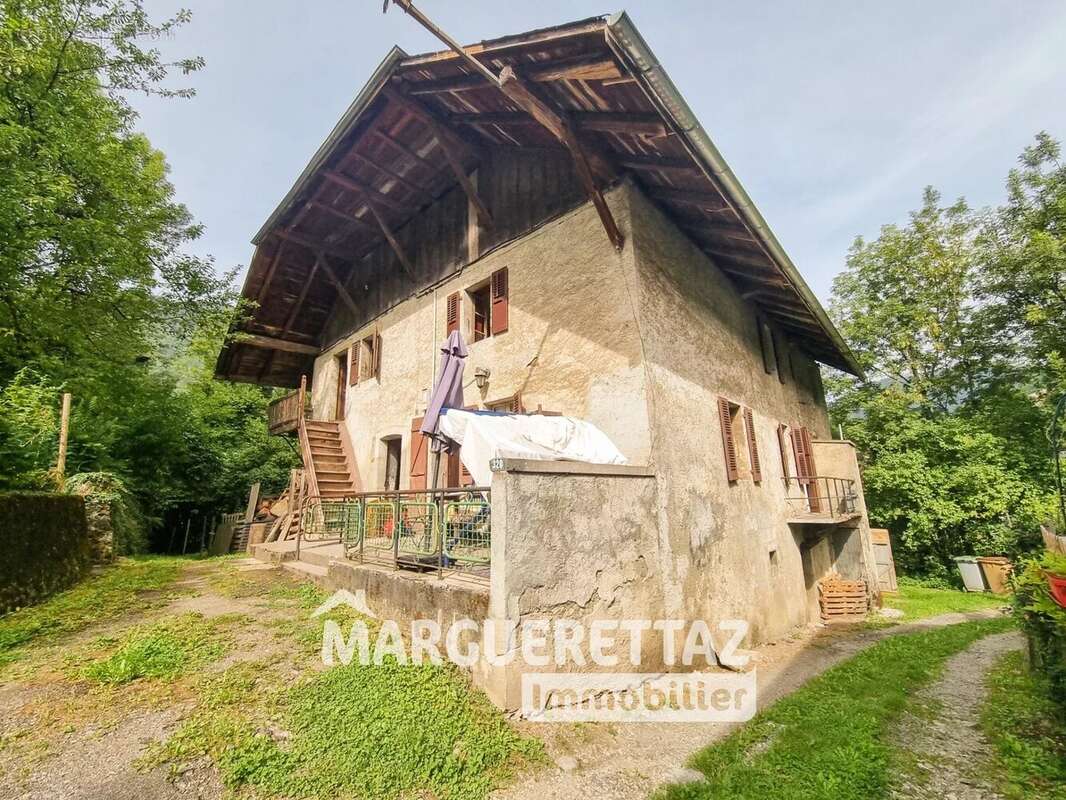 Maison à SAINT-JEOIRE