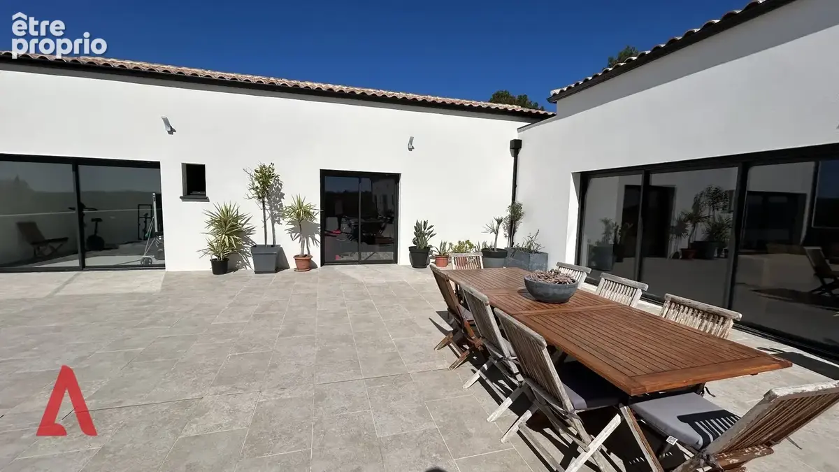 Villa contemporaine d'exception  300 m² habitables  4 suites  Vue panoramique  Prestations haut de gamme - photo 14