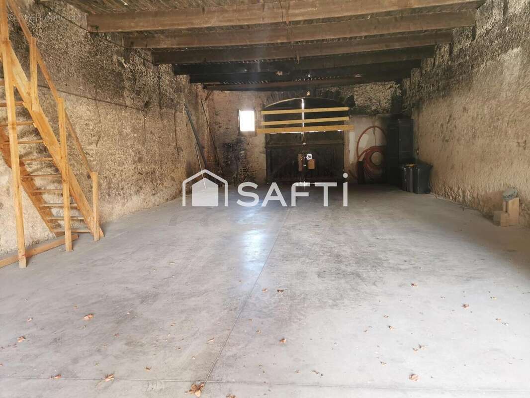 Maison 495 m² à Cazouls-Les-Beziers  - photo 7