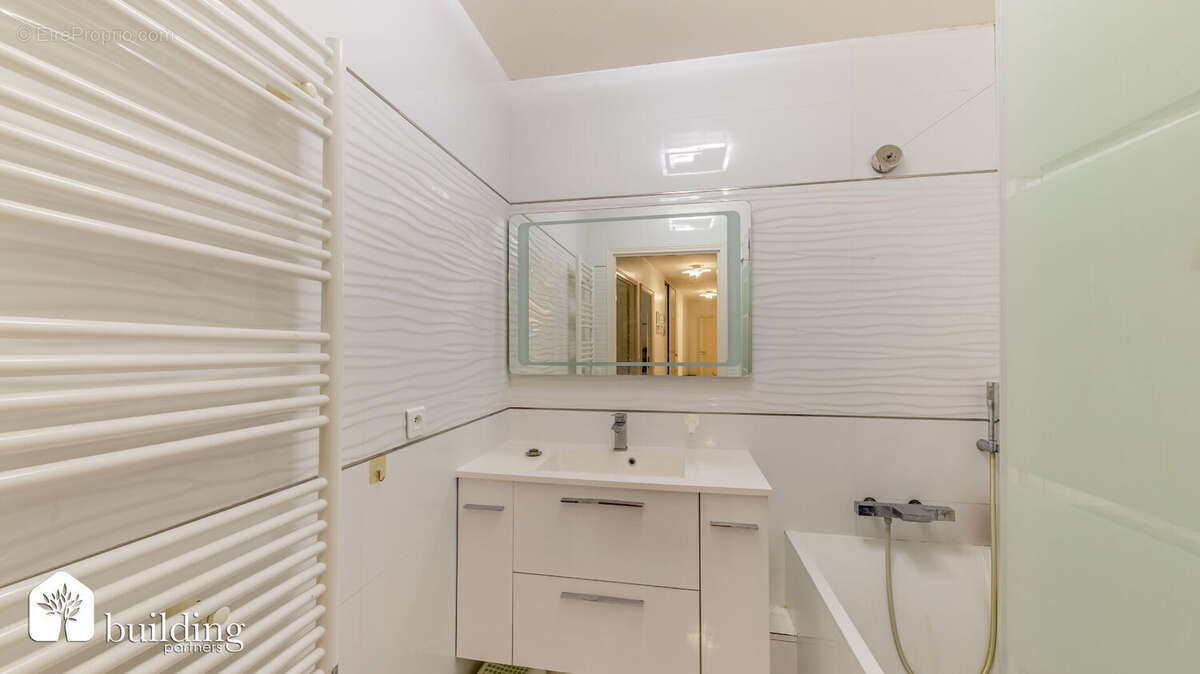 A vendre - Levallois-Perret Marius Aufan - Appartement 4 pièces de 93,24 m² avec terrasses - photo 13