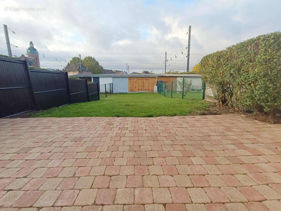 Maison à HAZEBROUCK