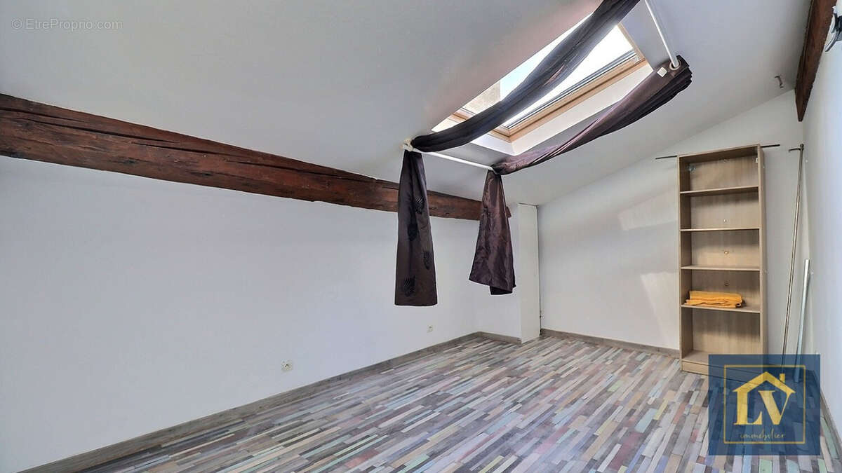 Appartement à PEZILLA-LA-RIVIERE