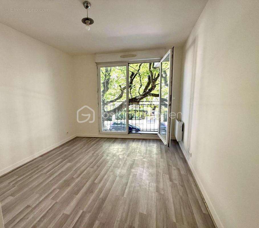 Appartement à ROSNY-SOUS-BOIS