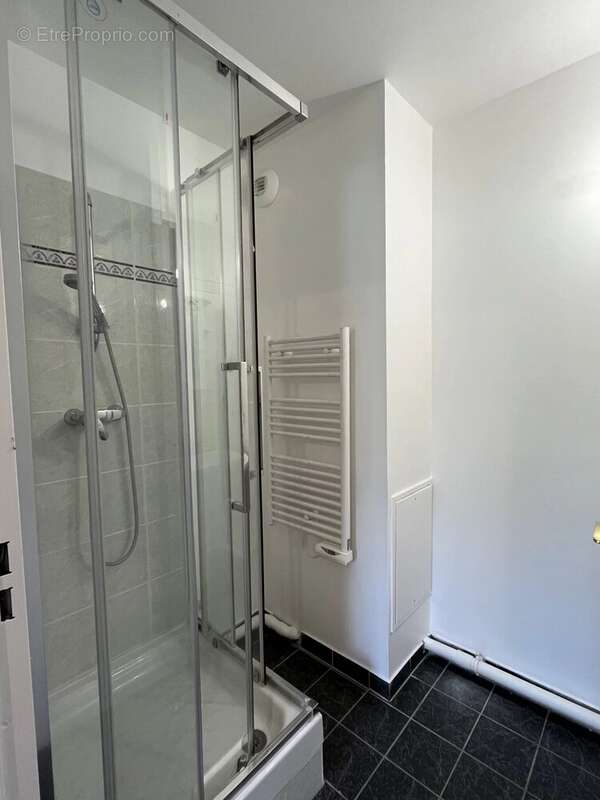 Appartement à PARIS-19E