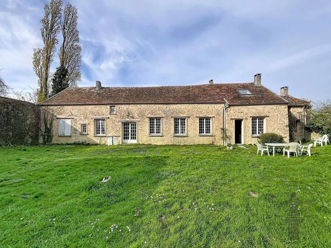 Maison à DOURDAN