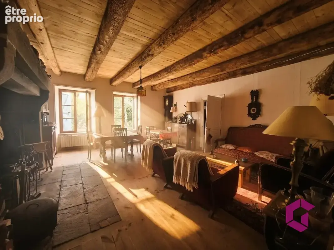 Maison de caractere en pierre de 170m2 au coeur de l'auvergne - photo 5