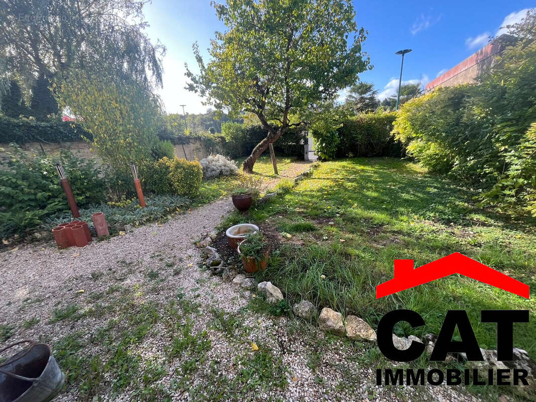 Maison à CHAMPAGNE-SUR-SEINE