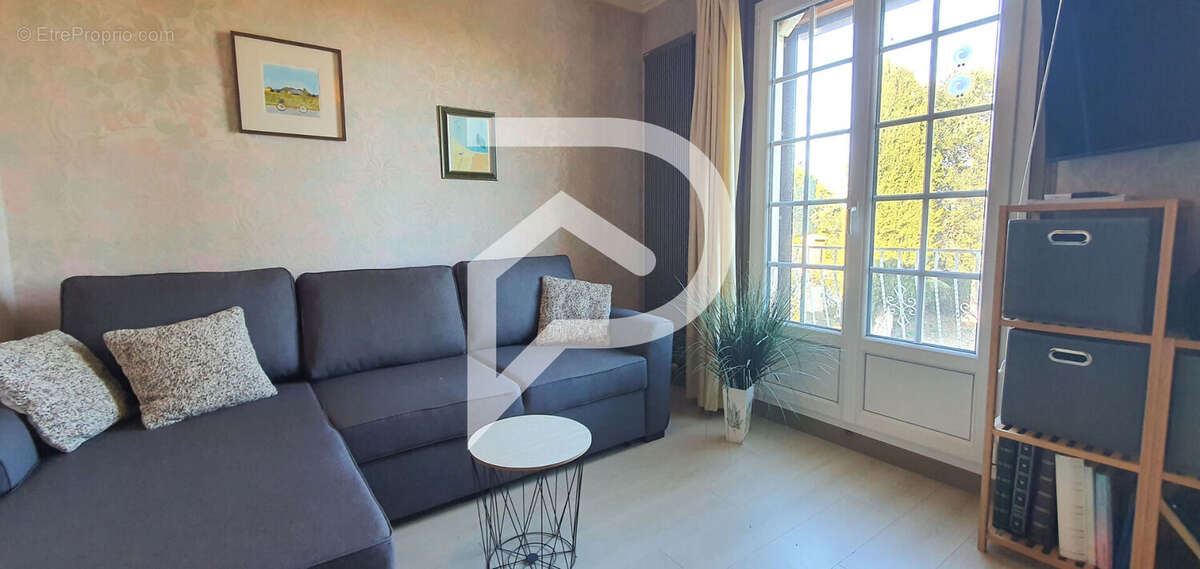 Maison à VILLELONGUE-DELS-MONTS