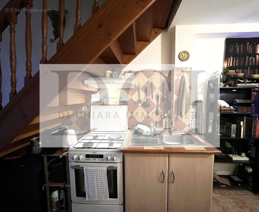 Appartement à ENSUES-LA-REDONNE