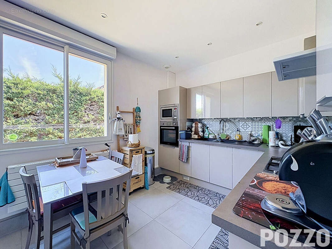 Maison Saint Martin De Brehal 10 pièces 347 m2 - photo 8