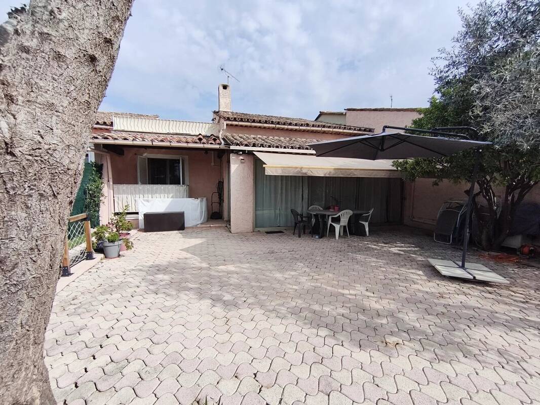 Maison à PEYMEINADE