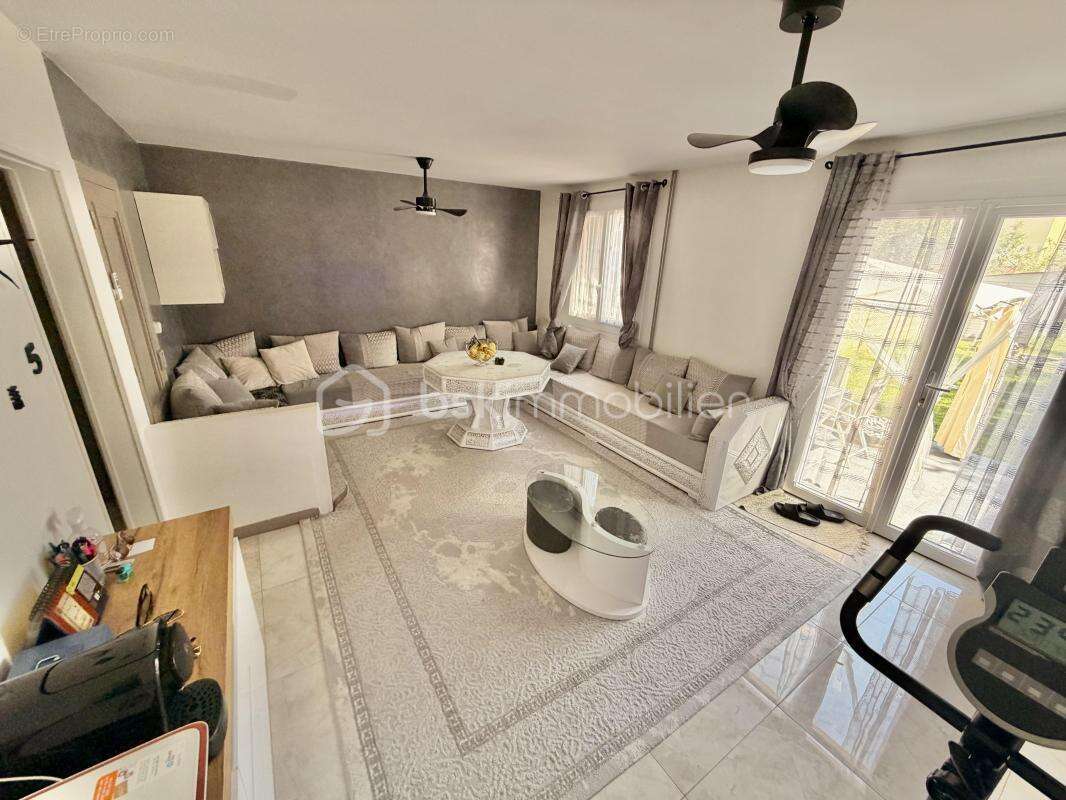 Maison 4 pièces avec jardin et sous-sol aménagé - Champagne-sur-Seine (77430) - photo 2