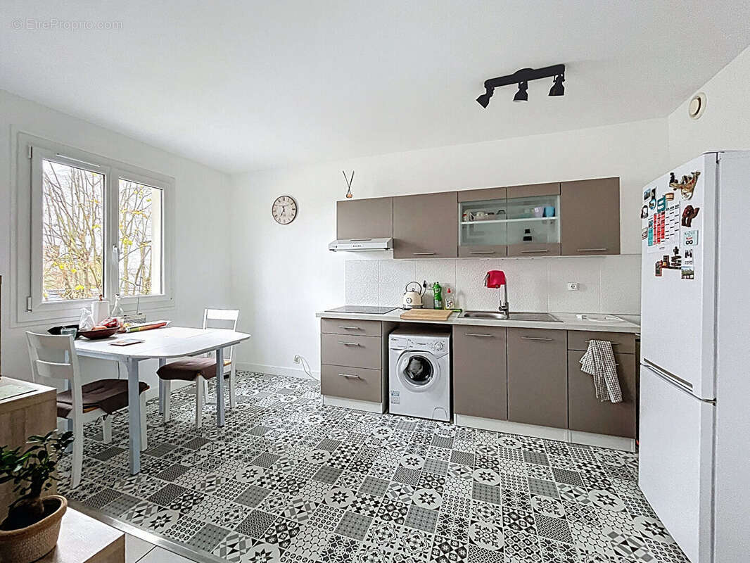 Appartement à SAINT-MICHEL-SUR-ORGE