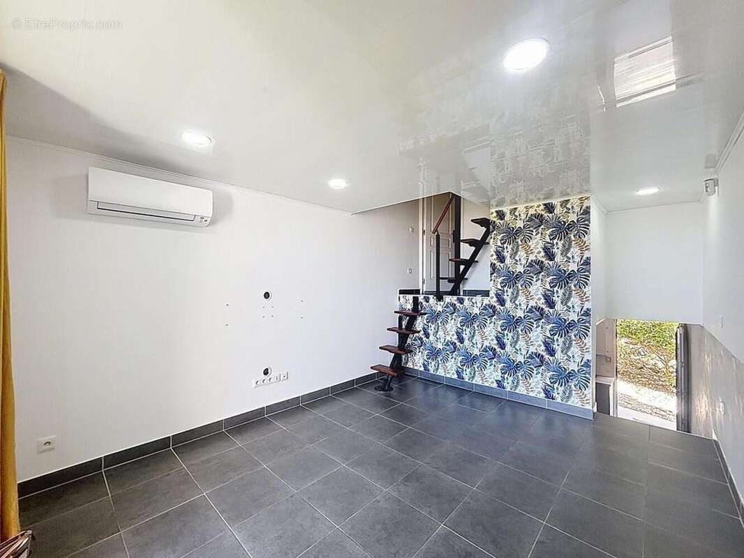 Photo 3 - Appartement à SIX-FOURS-LES-PLAGES