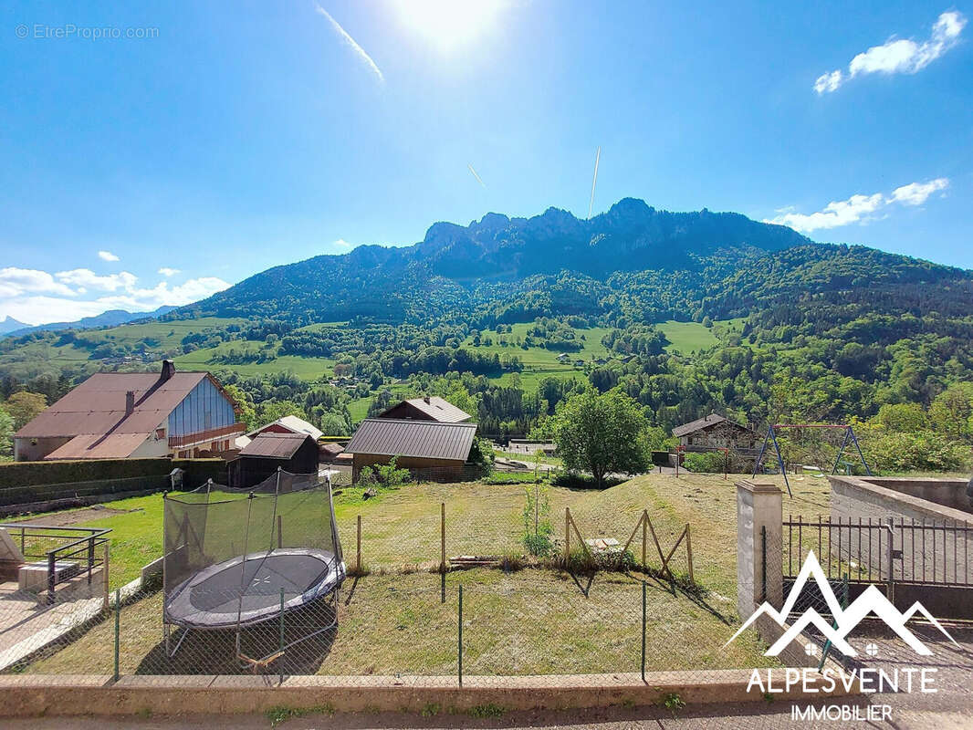 Appartement à VAILLY