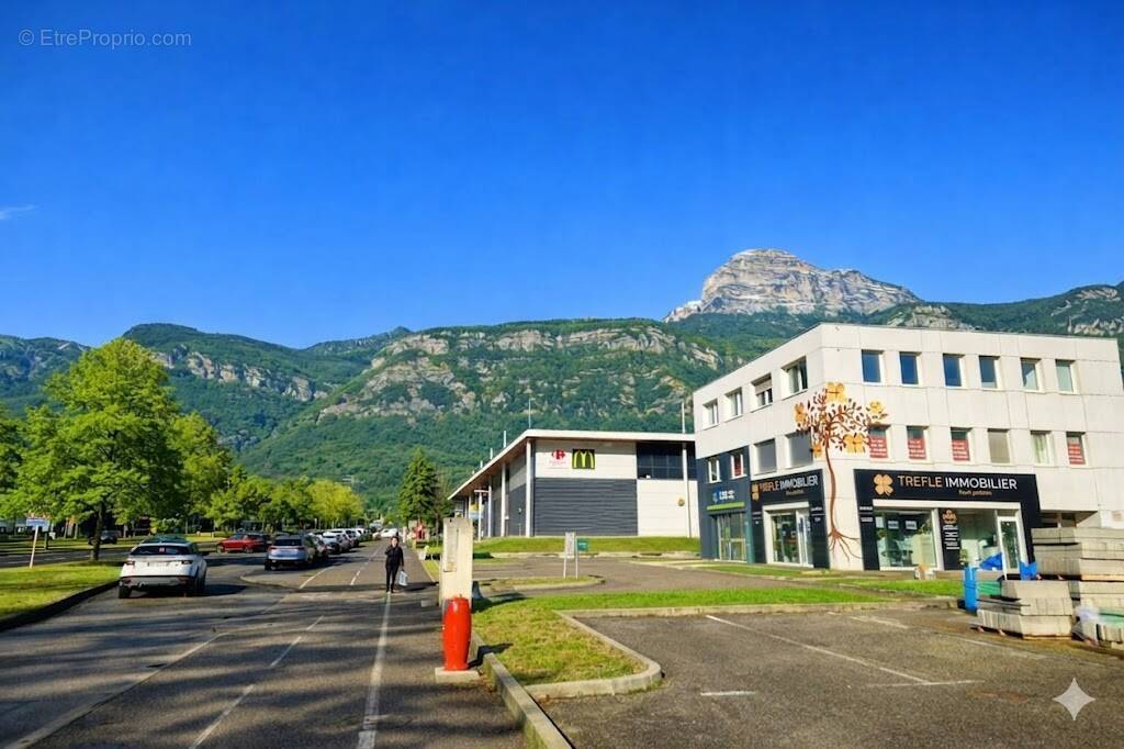 Autre à CROLLES