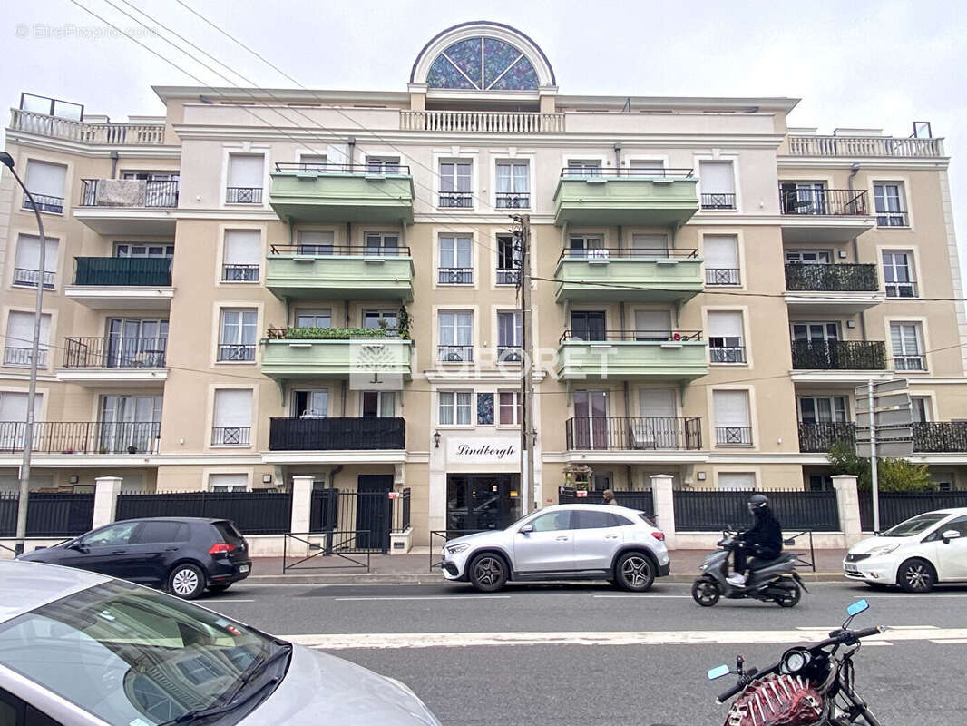 Appartement à LE BLANC-MESNIL