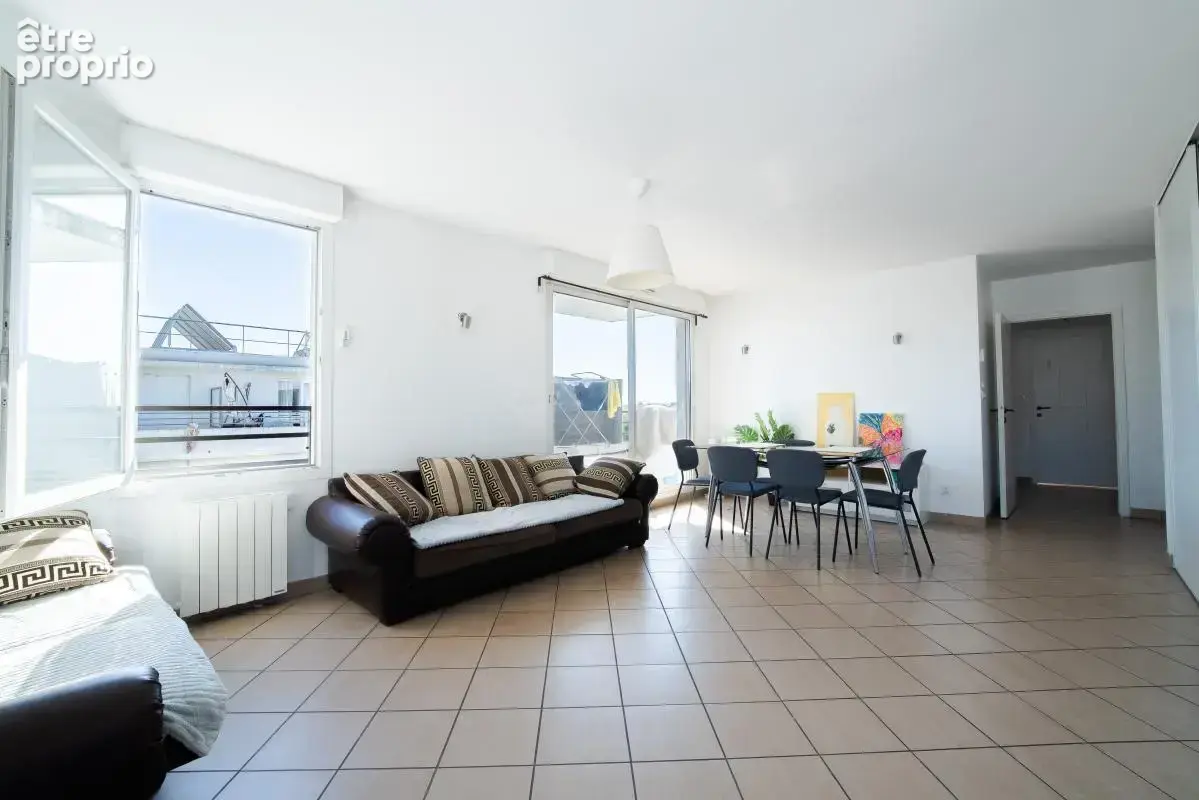 Photo Appartement à Vaulx-En-Velin au prix de 210 000€