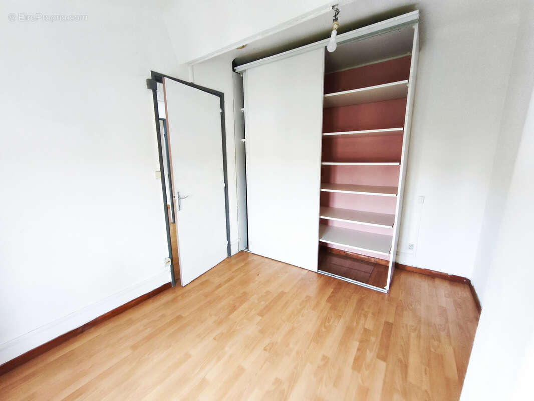 Appartement à SAINT-GENIS-DES-FONTAINES