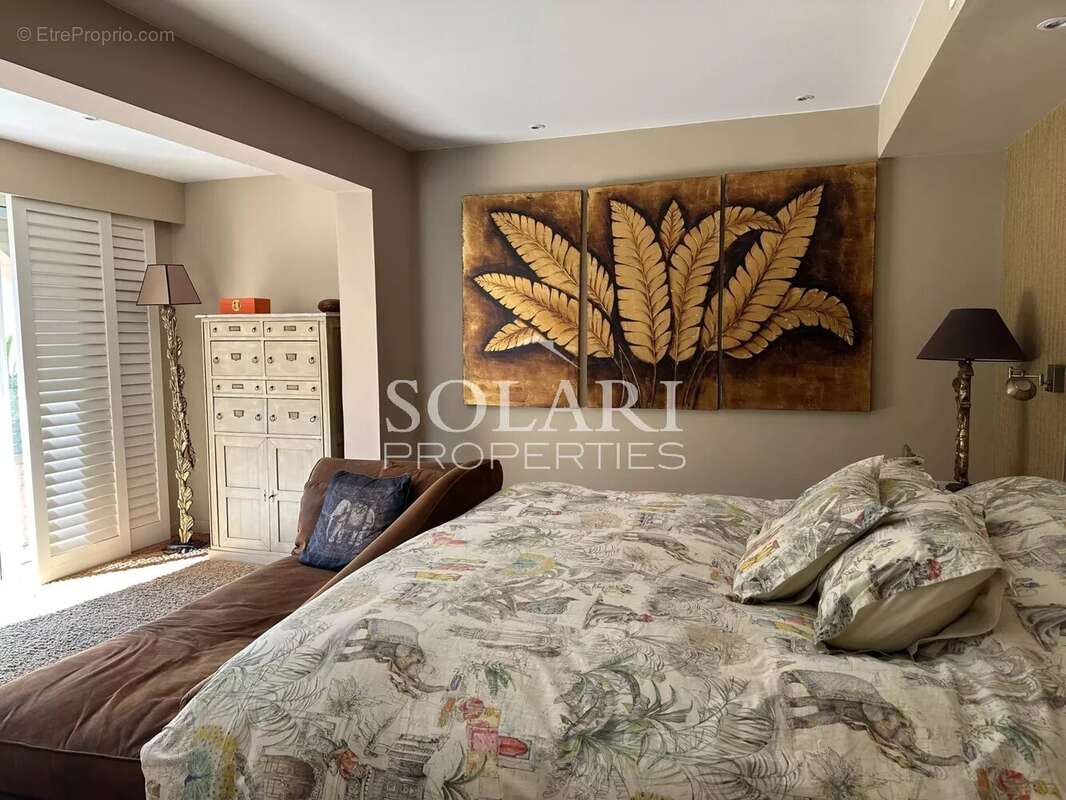 Maison à MANDELIEU-LA-NAPOULE