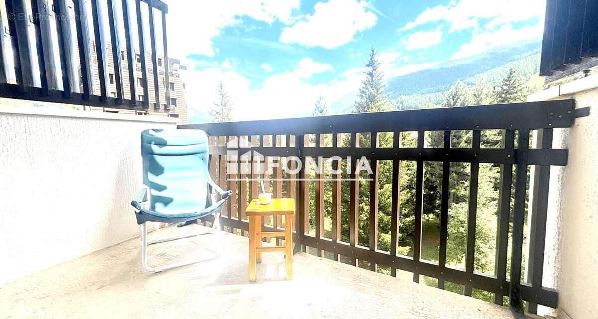 Appartement à LA SALLE-LES-ALPES