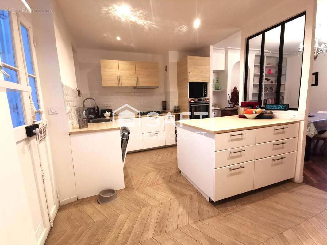 Maison 220 m² à Melun  - photo 5