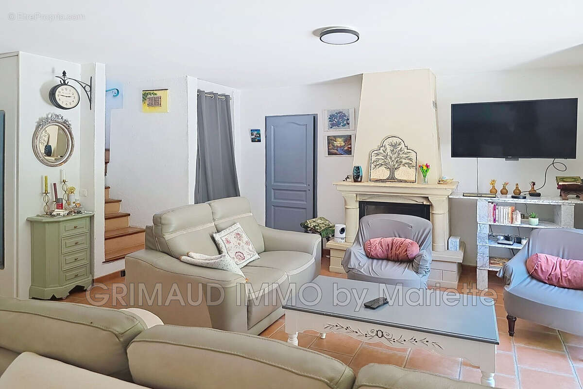 Maison à GRIMAUD