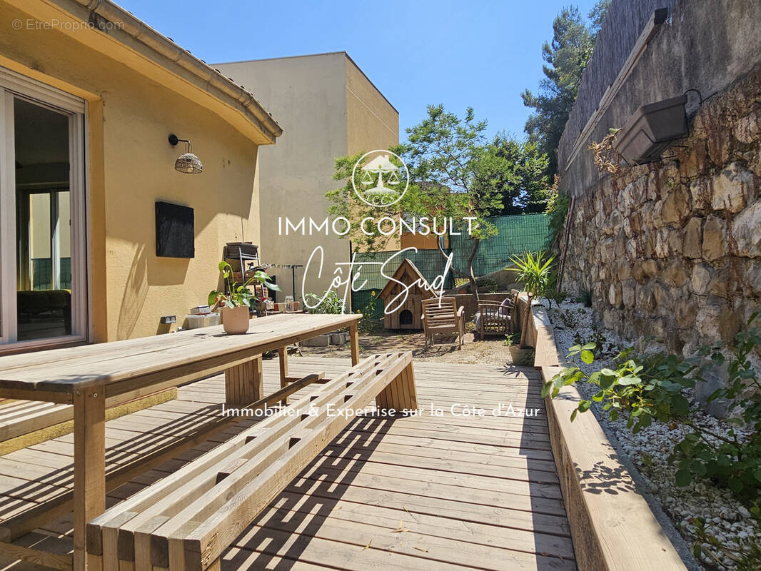 Appartement à SAINT-ANDRE-DE-LA-ROCHE
