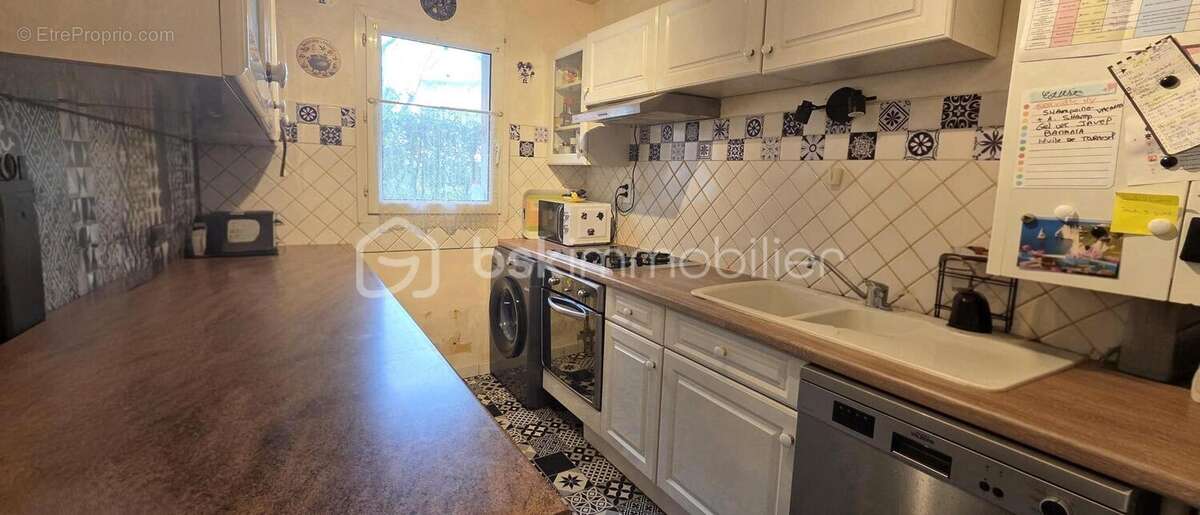 Appartement à COMBS-LA-VILLE