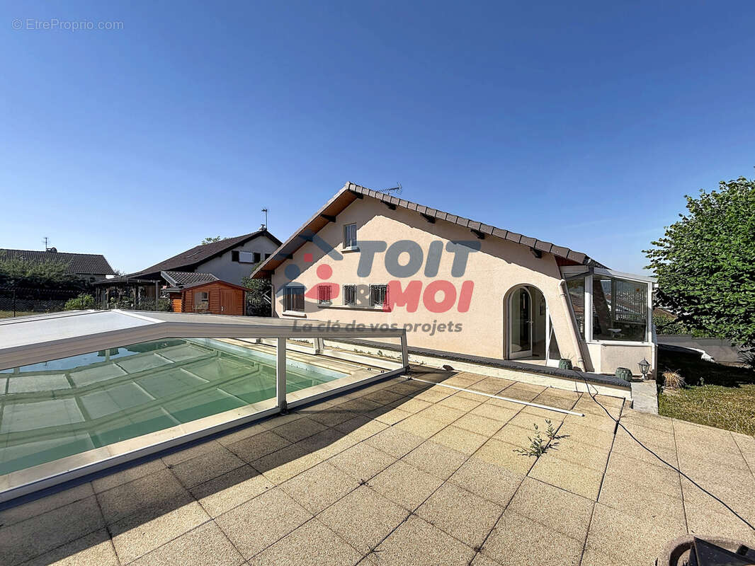 Maison d’exception sur les hauteurs de Vesoul   Vue lac, piscine couverte et grands volumes - photo 19