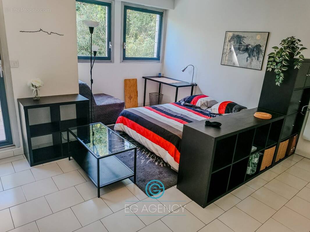 Appartement à MARSEILLE-9E