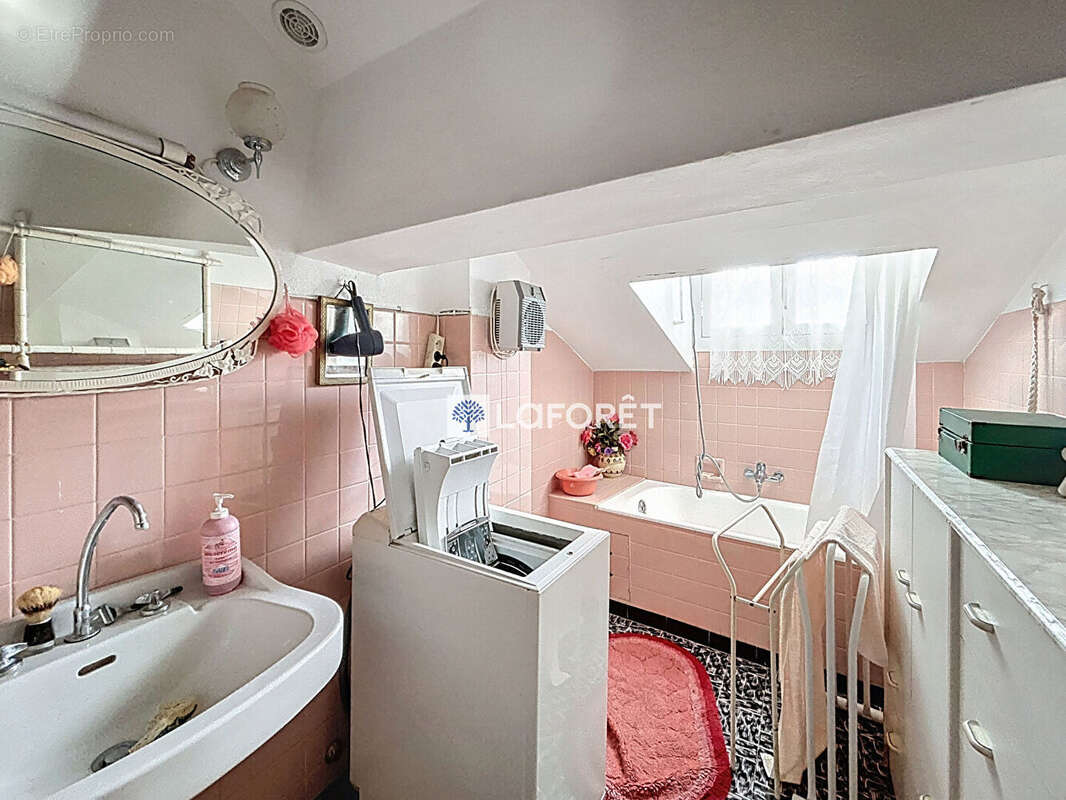 Appartement à CASTELLAR