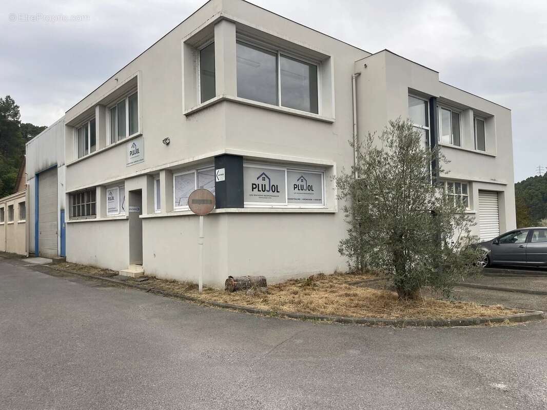 A VENDRE  Bureaux + Entrepôt au total   610m2 - photo 15