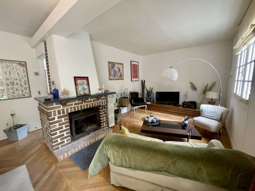 Maison à MAULE