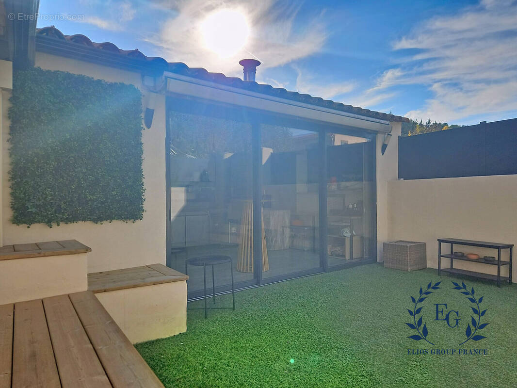 Maison à LA DESTROUSSE