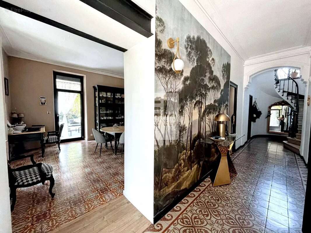 Maison à BAGNOLS-SUR-CEZE