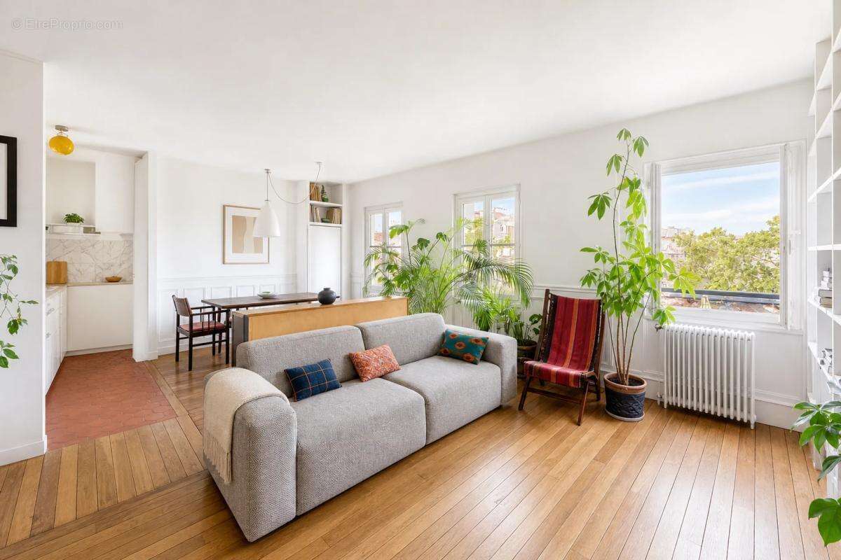 Appartement à PARIS-18E