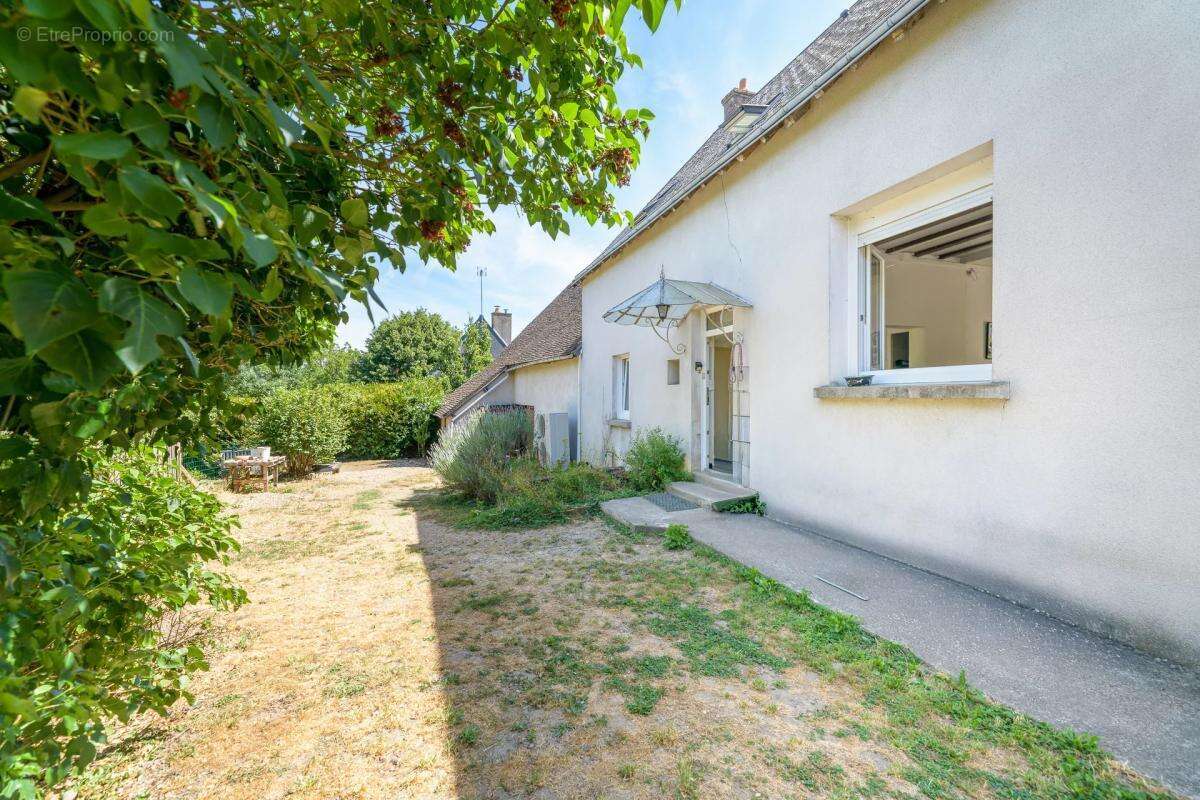 Maison de 5 pièces de 102 m² à Villechauve - photo 25