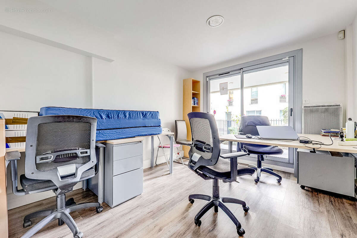 Commerce à PARIS-14E