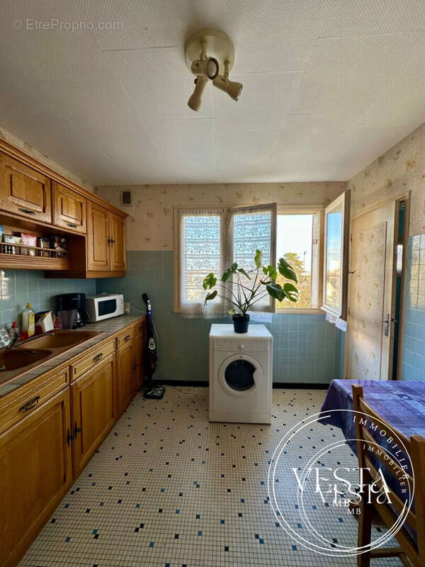 Appartement à CHENOVE