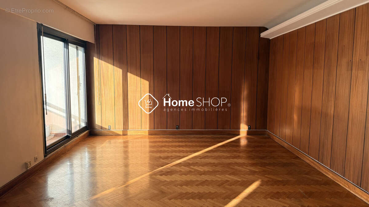 Appartement à MARSEILLE-7E