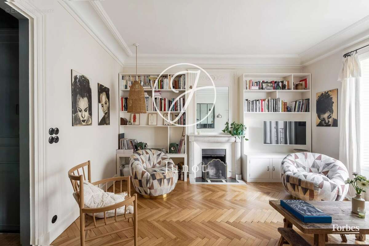 Appartement à PARIS-18E