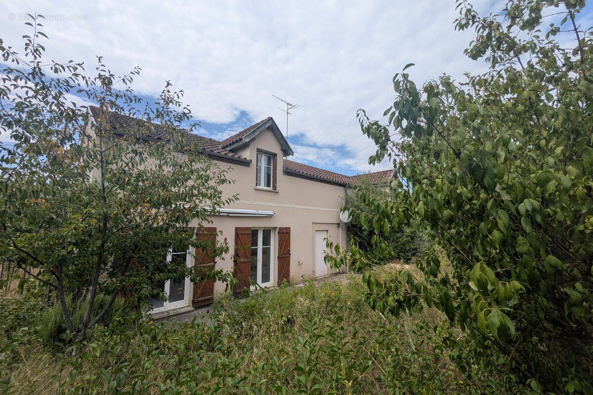 Maison à SOULAINES-DHUYS