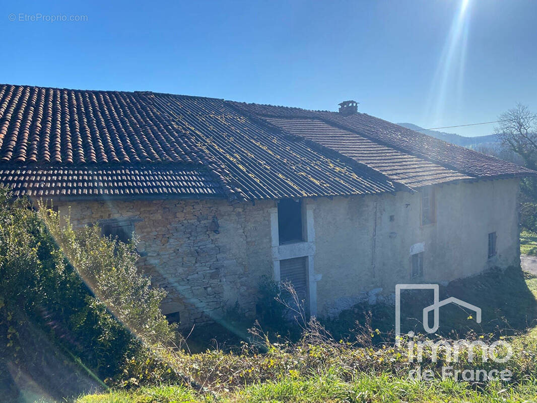 Maison à MONTAGNA-LE-TEMPLIER